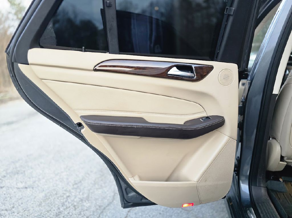 2017 Mercedes-Benz GLE-Class Image 25