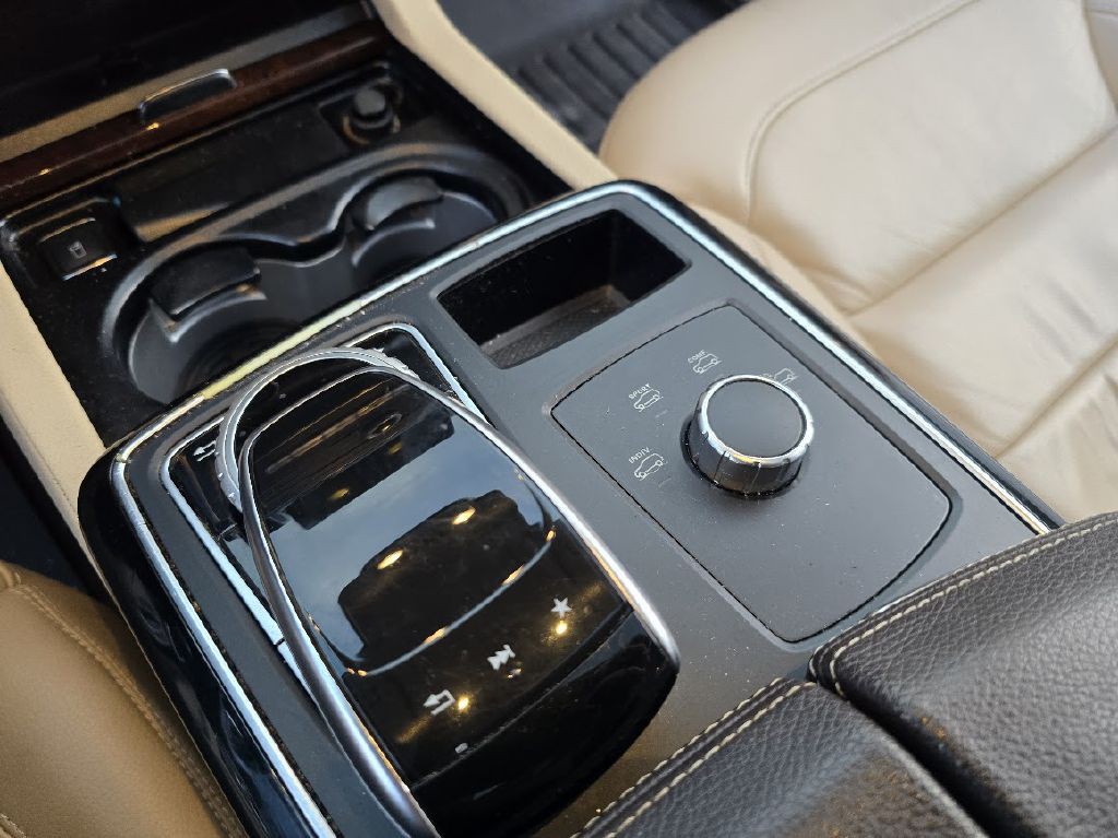 2017 Mercedes-Benz GLE-Class Image 29