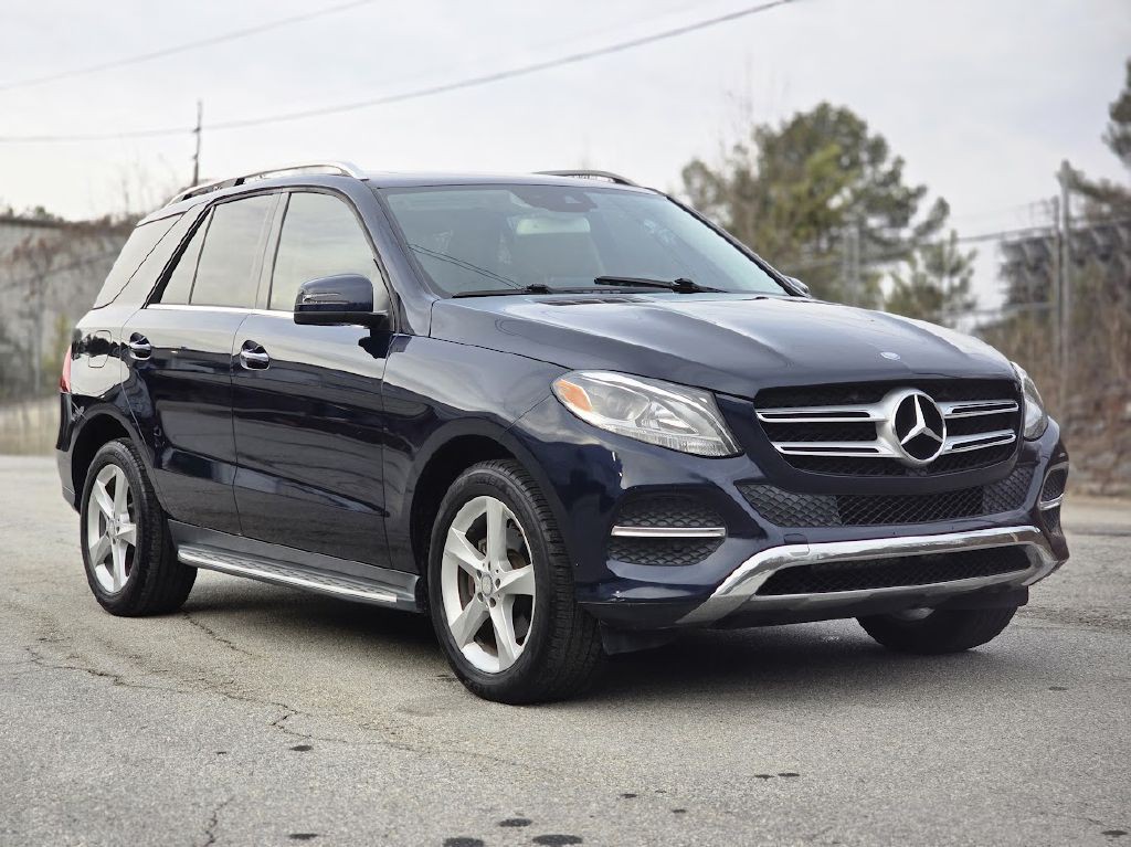 2016 Mercedes-Benz GLE-Class Image 9