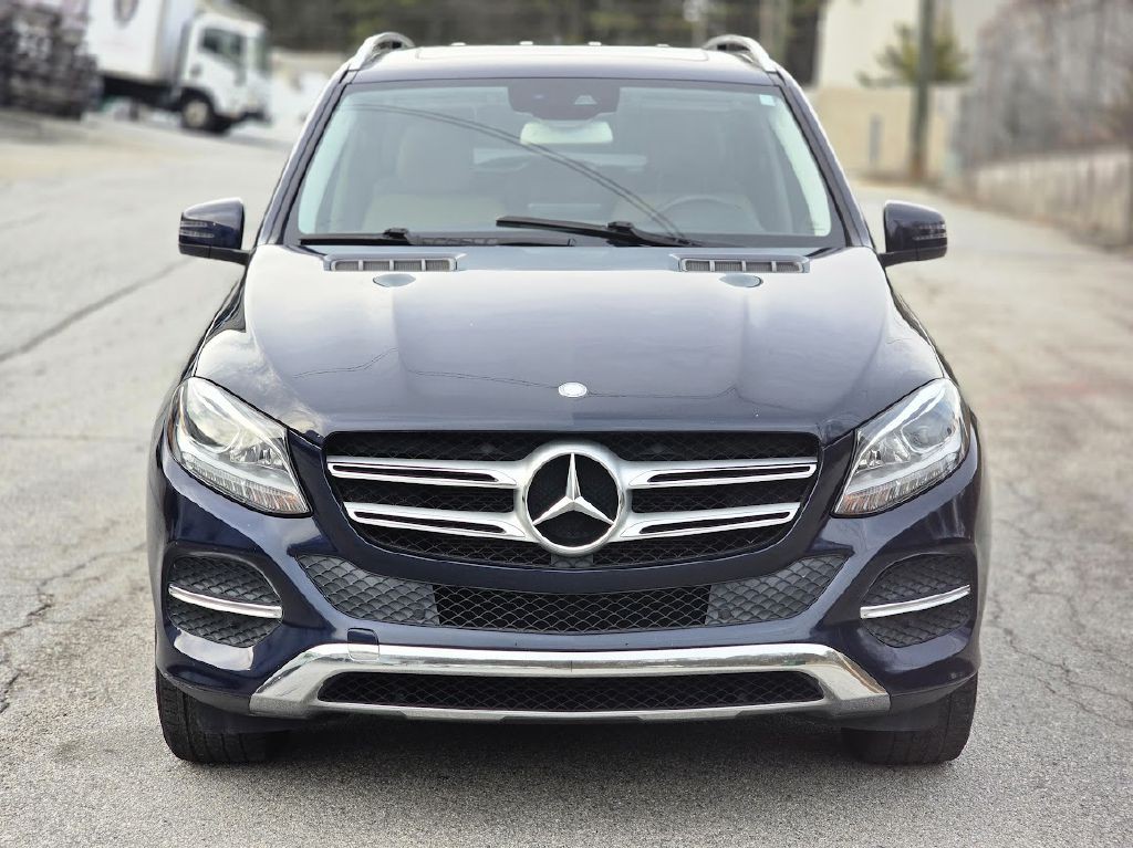 2016 Mercedes-Benz GLE-Class Image 10