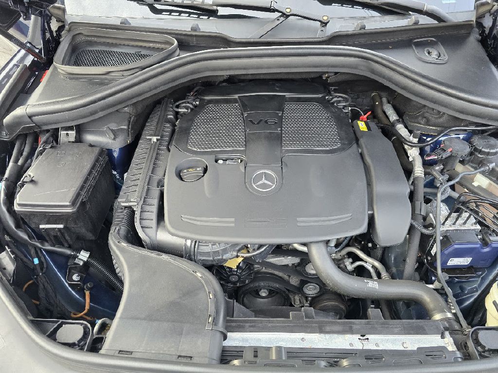 2016 Mercedes-Benz GLE-Class Image 16