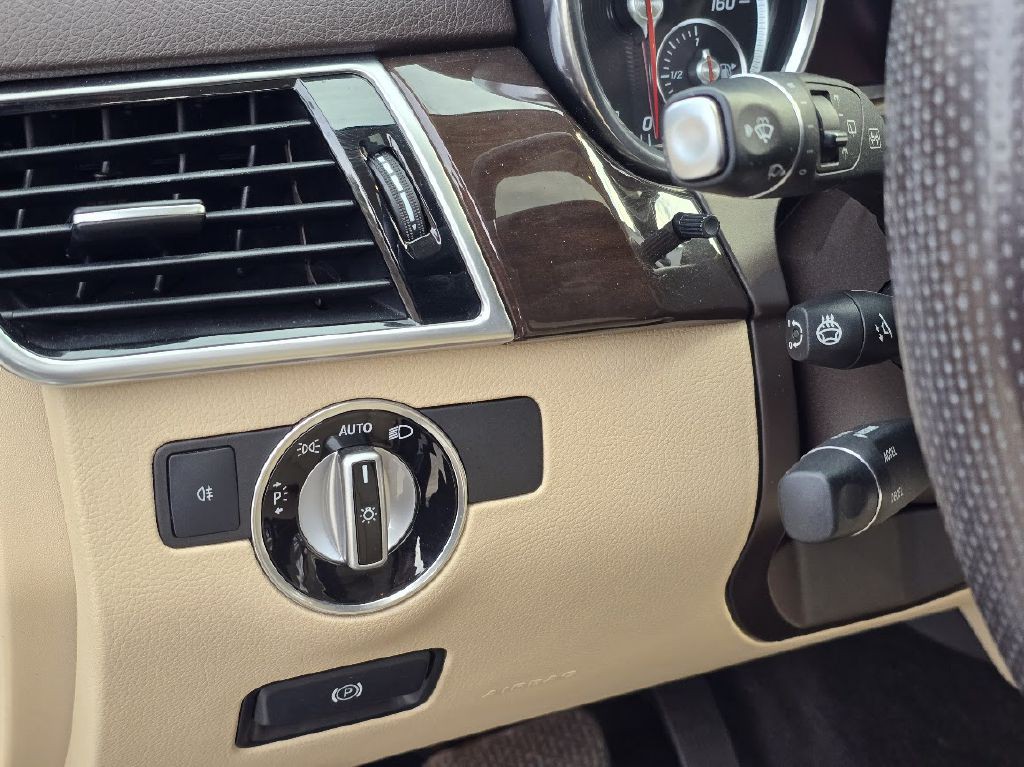 2016 Mercedes-Benz GLE-Class Image 33