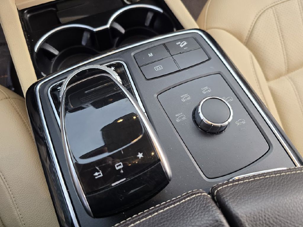 2016 Mercedes-Benz GLE-Class Image 36