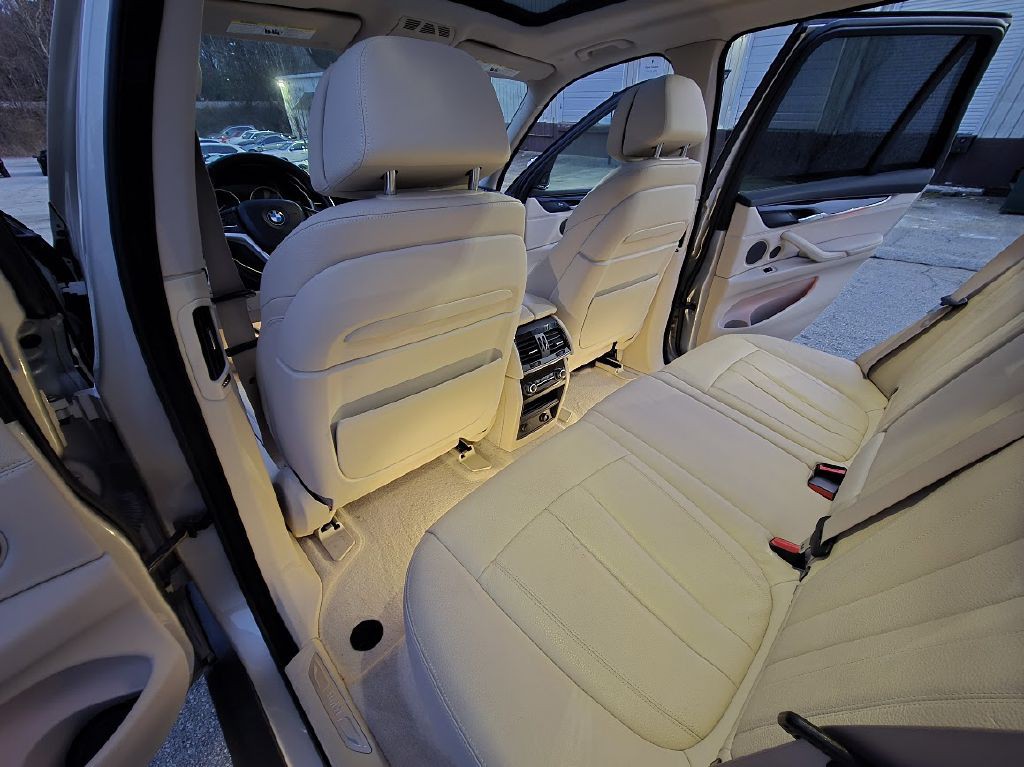 2015 BMW X5 Image 20