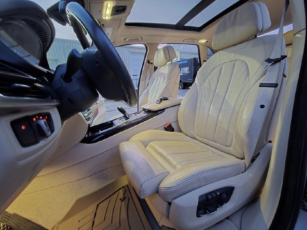 2015 BMW X5 Image 22