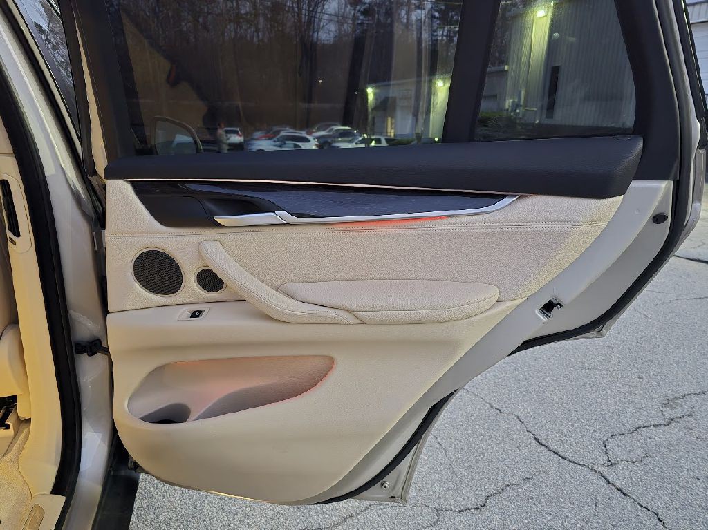 2015 BMW X5 Image 23