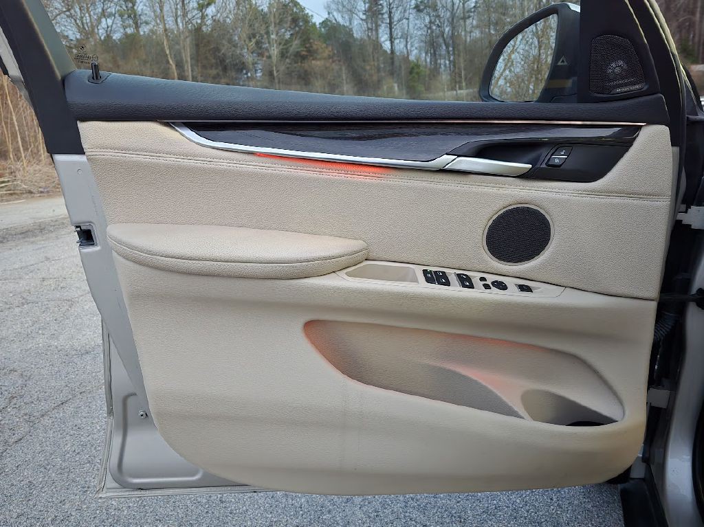 2015 BMW X5 Image 25