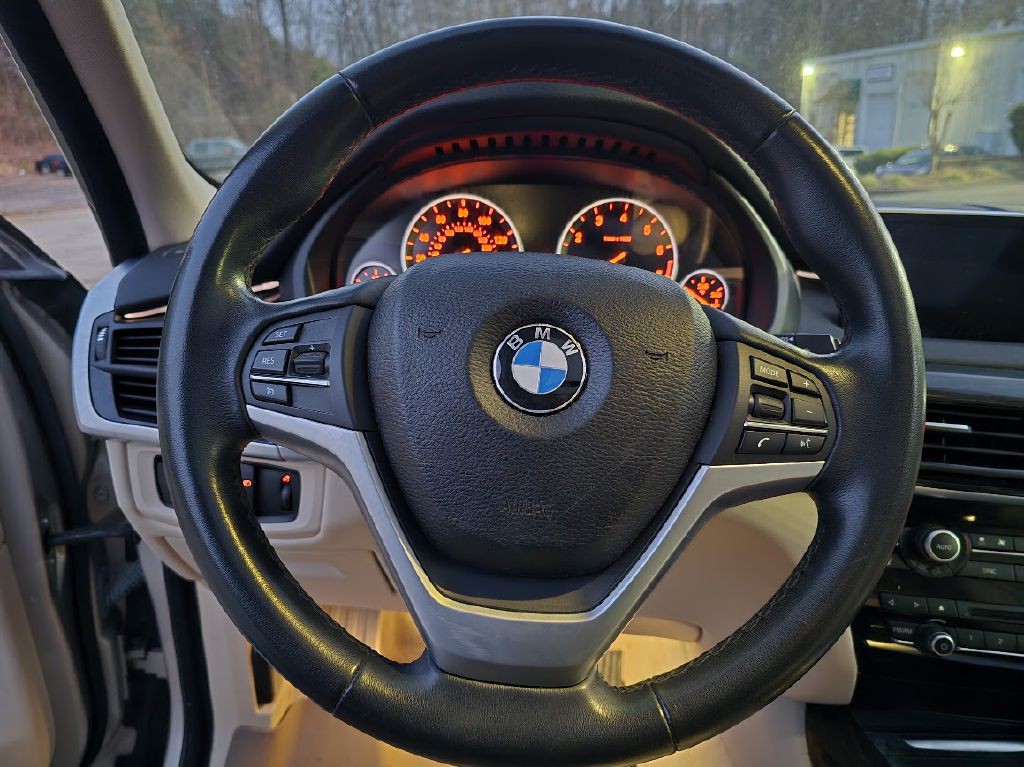 2015 BMW X5 Image 26