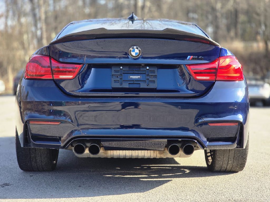 2018 BMW M4 Image 8