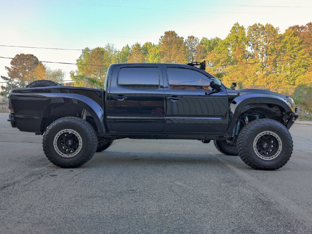 2005 Toyota Tacoma Image 10