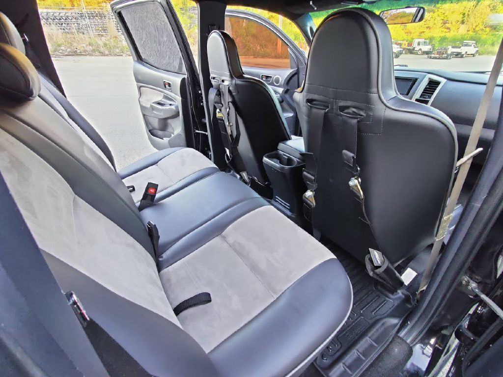 2005 Toyota Tacoma Image 36