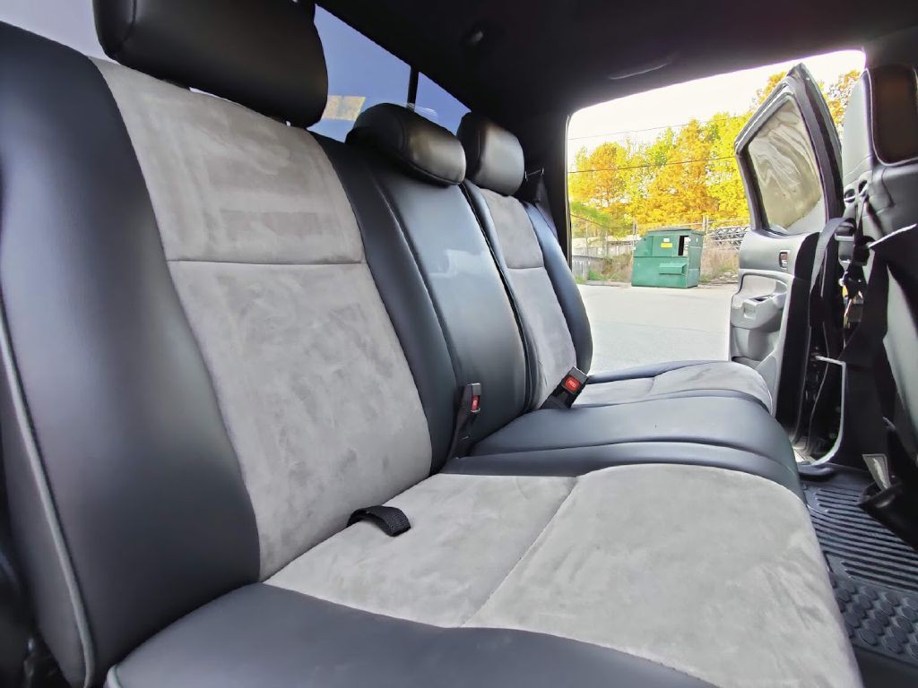 2005 Toyota Tacoma Image 37