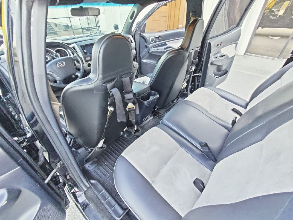 2005 Toyota Tacoma Image 39