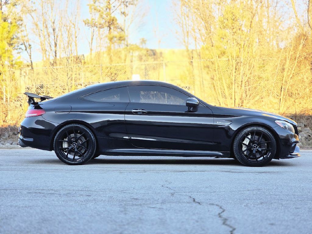 2017 Mercedes-Benz C-Class Image 12