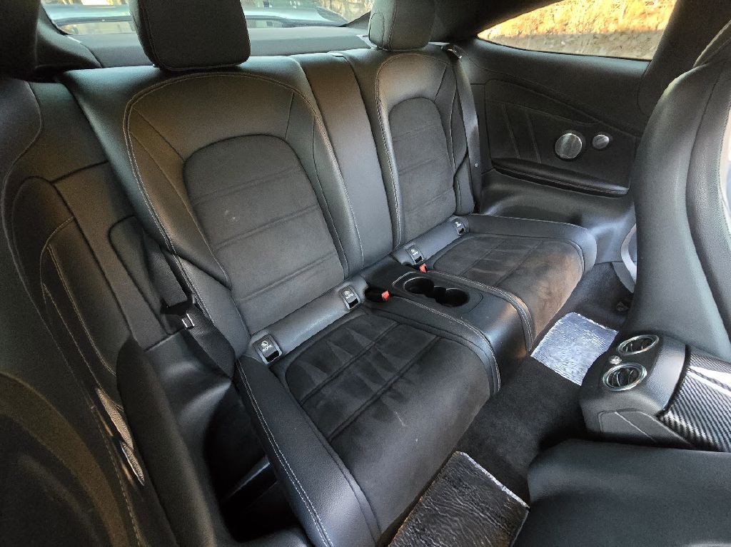 2017 Mercedes-Benz C-Class Image 27