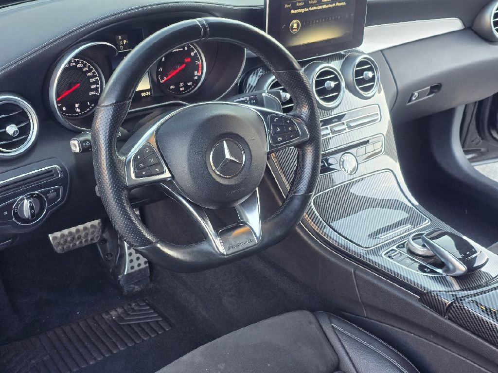 2017 Mercedes-Benz C-Class Image 30