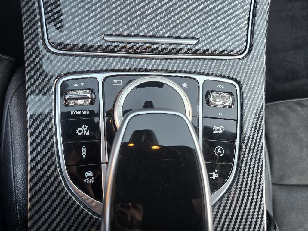 2017 Mercedes-Benz C-Class Image 34