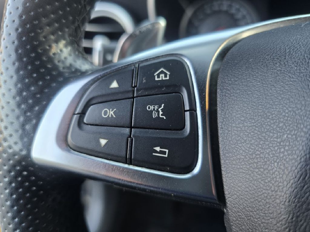 2017 Mercedes-Benz C-Class Image 37