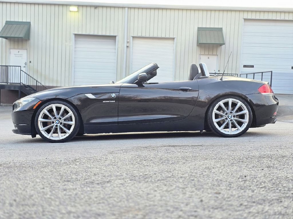 2011 BMW Z4 Image 4