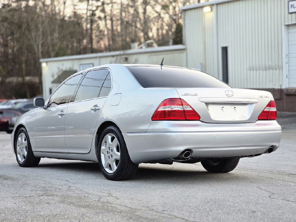 2004 Lexus LS 430 Image 5