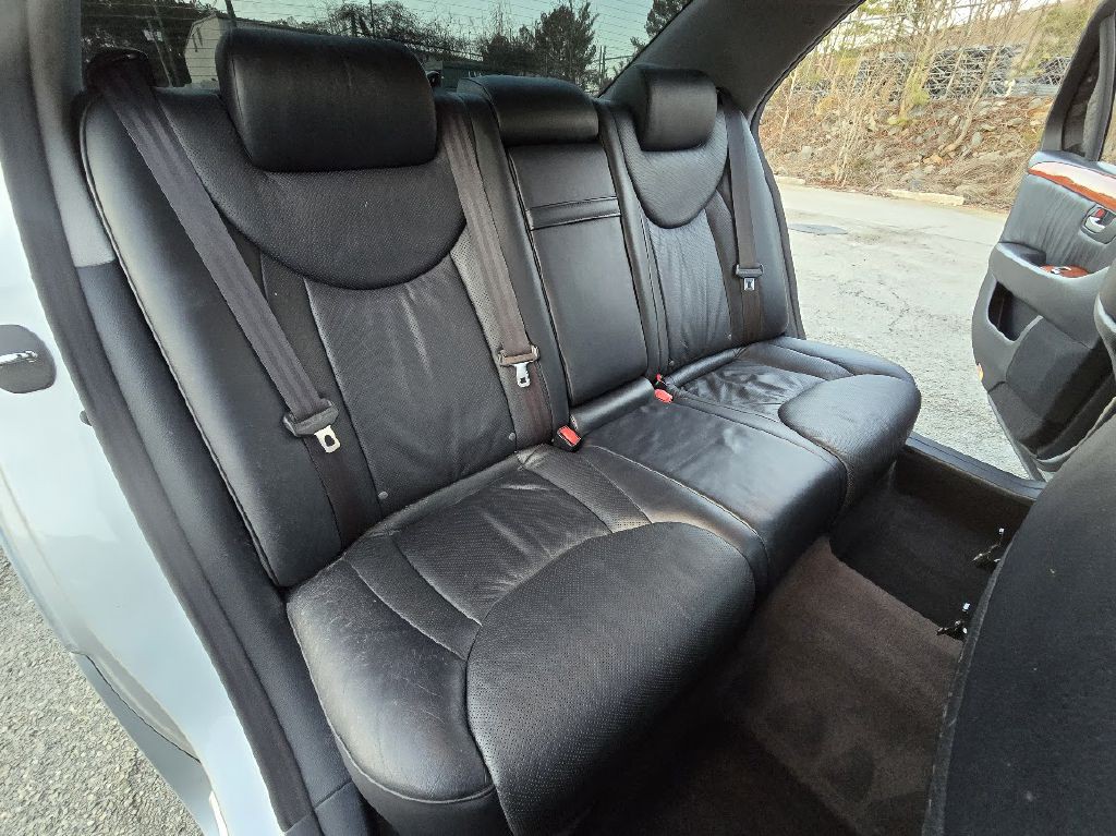 2004 Lexus LS 430 Image 26