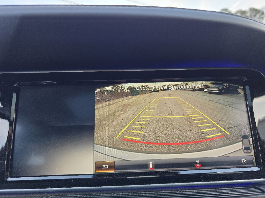 2015 Mercedes-Benz S-Class Image 32