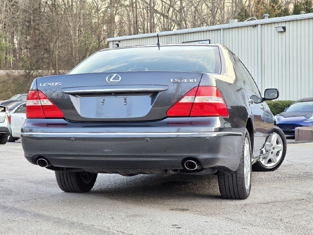 2004 Lexus LS 430 Image 3