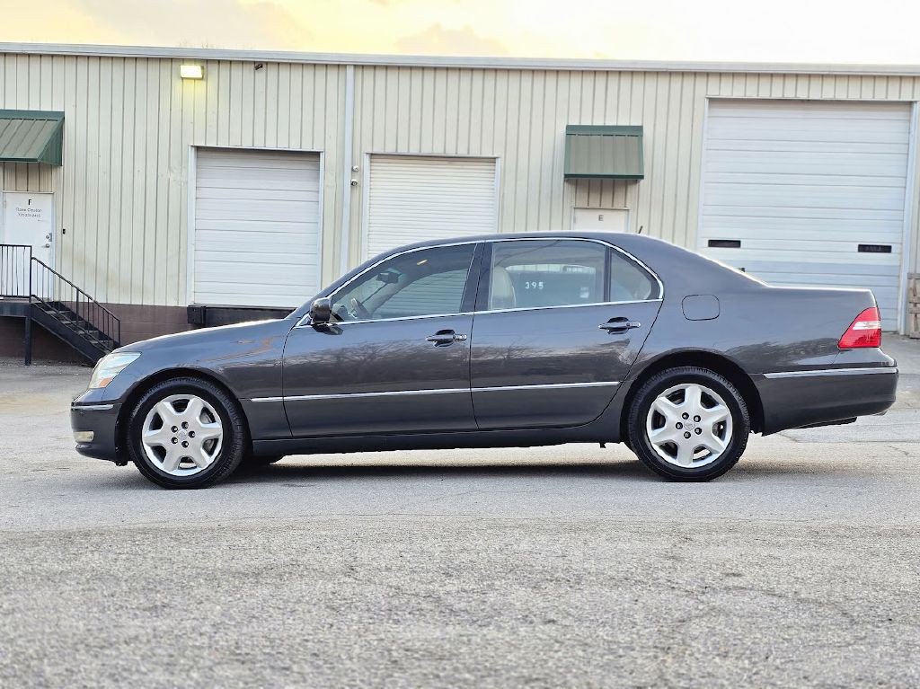 2004 Lexus LS 430 Image 4