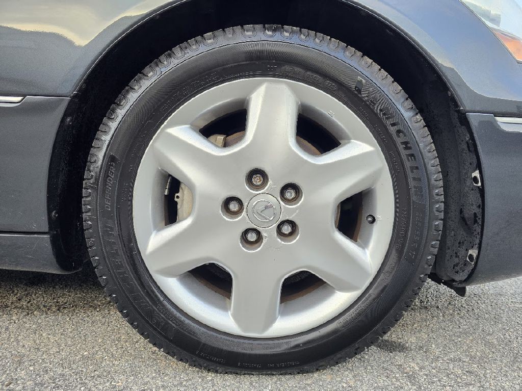 2004 Lexus LS 430 Image 21