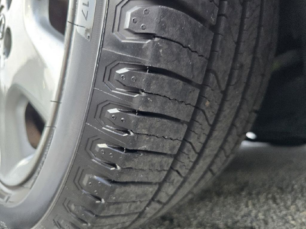 2004 Lexus LS 430 Image 22