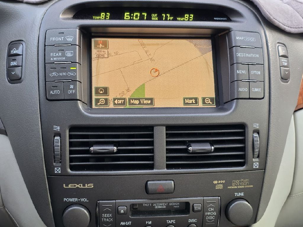 2004 Lexus LS 430 Image 42