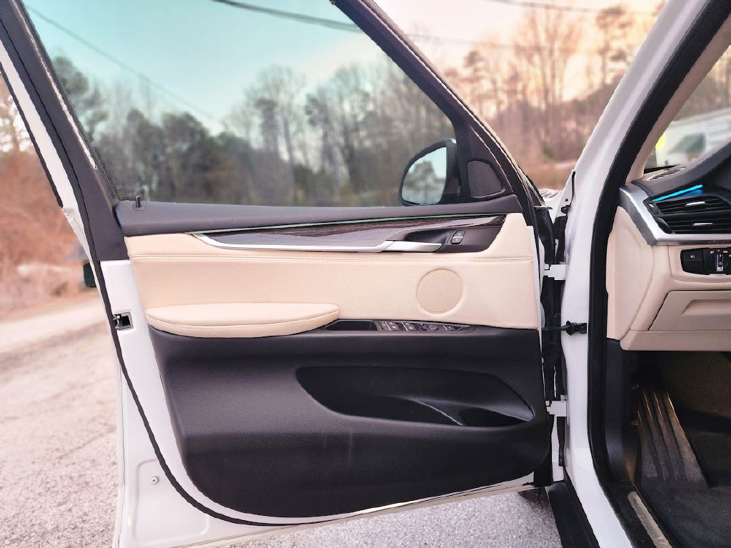 2016 BMW X5 Image 27