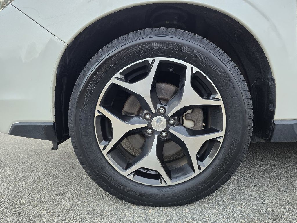 2014 Subaru Forester Image 13