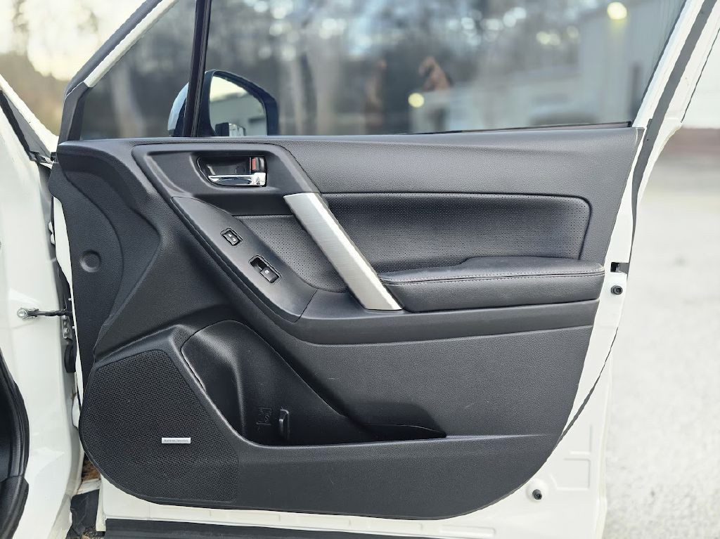 2014 Subaru Forester Image 23