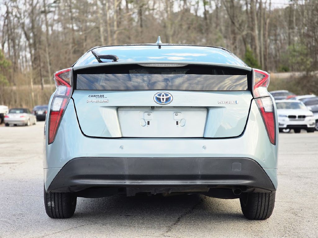 2017 Toyota Prius Image 7