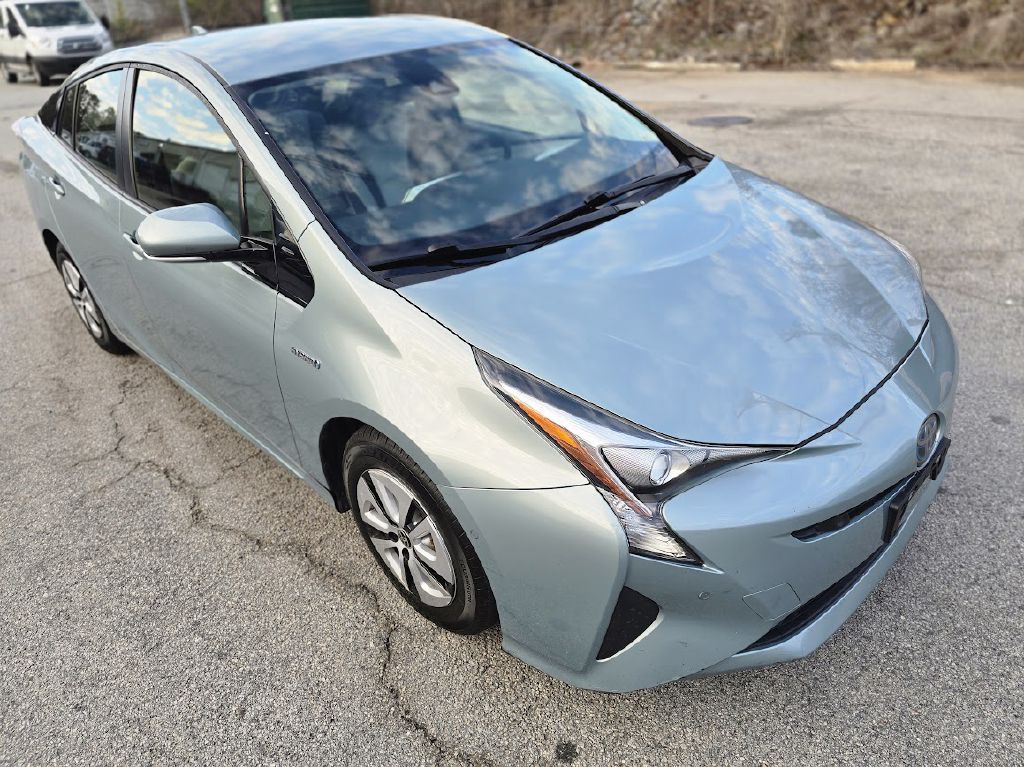 2017 Toyota Prius Image 12