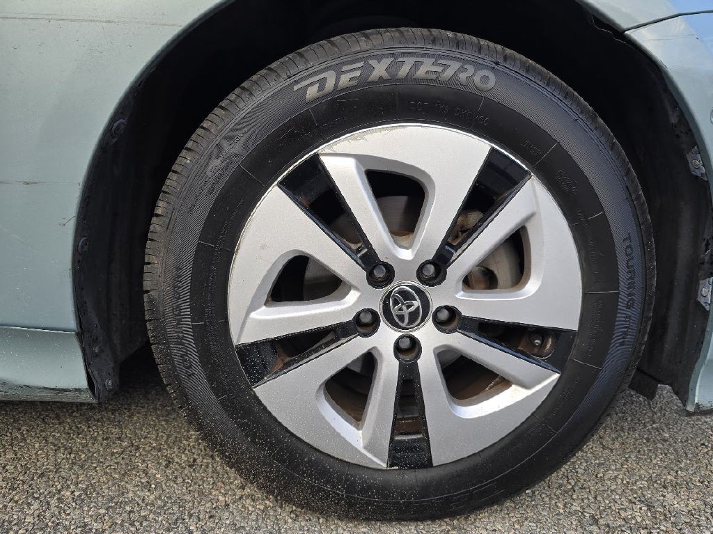 2017 Toyota Prius Image 17