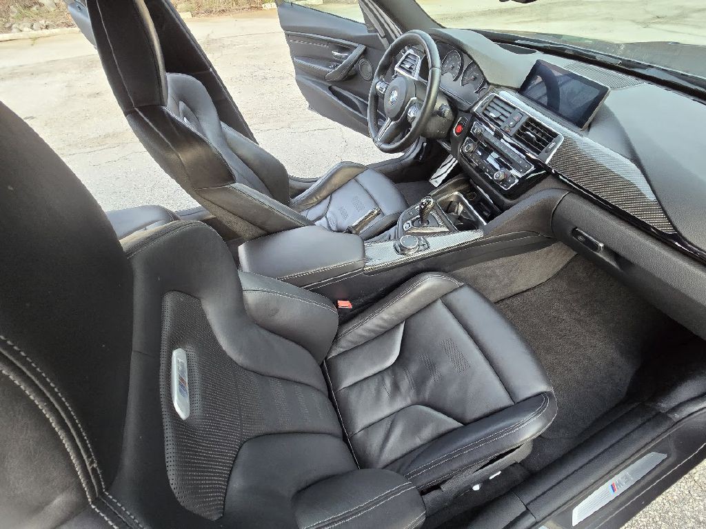 2016 BMW M3 Image 24