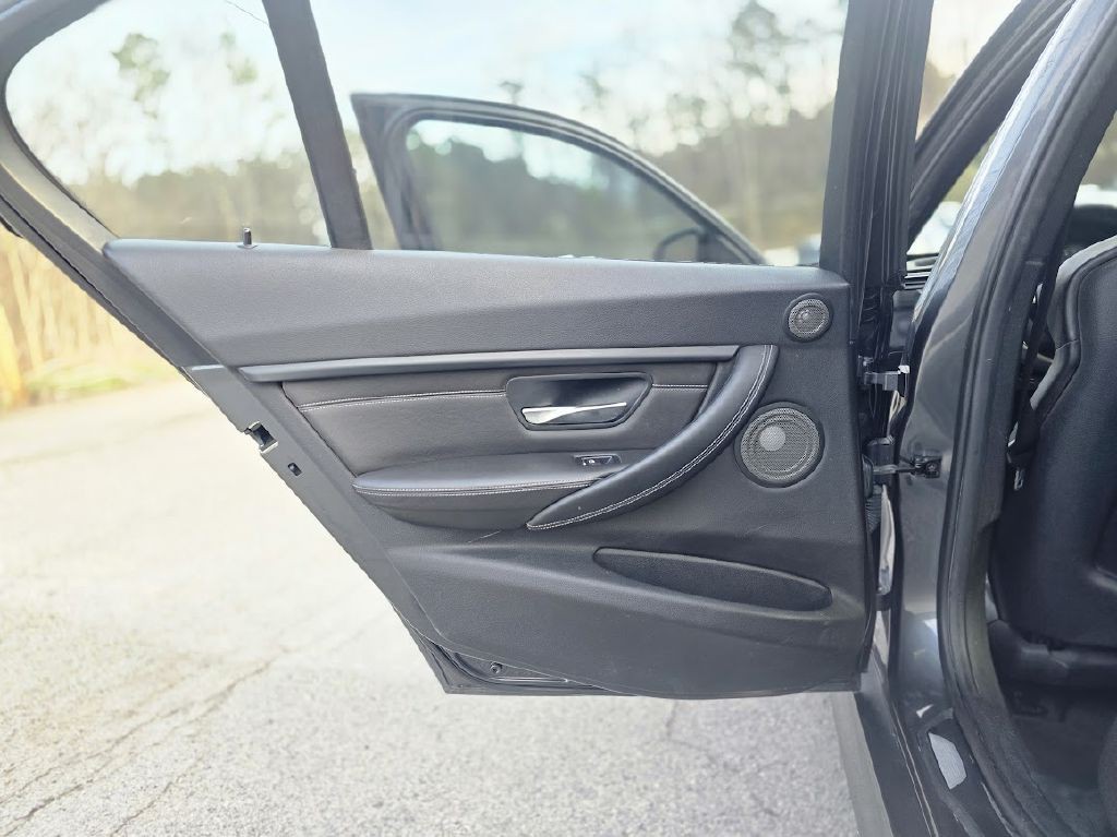 2016 BMW M3 Image 29