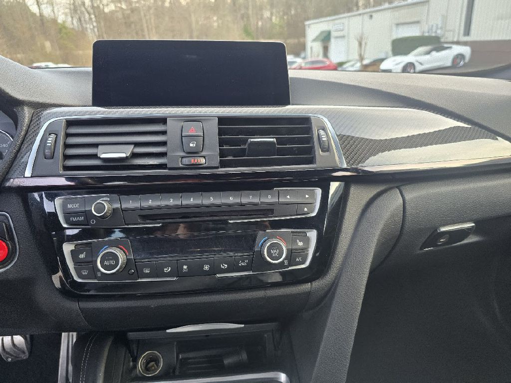 2016 BMW M3 Image 33