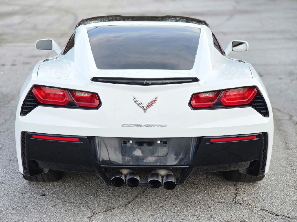 2015 Chevrolet Corvette Image 10