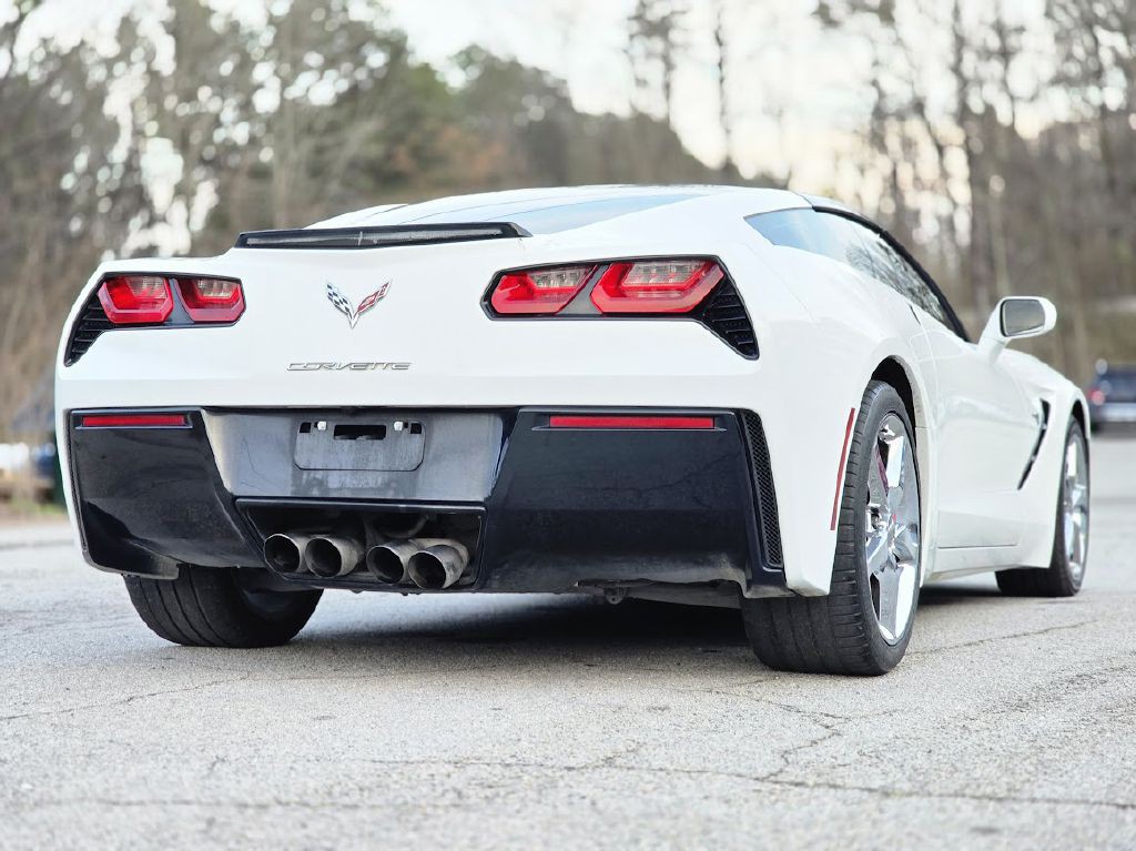 2015 Chevrolet Corvette Image 11