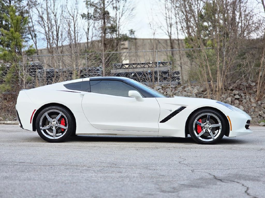 2015 Chevrolet Corvette Image 12