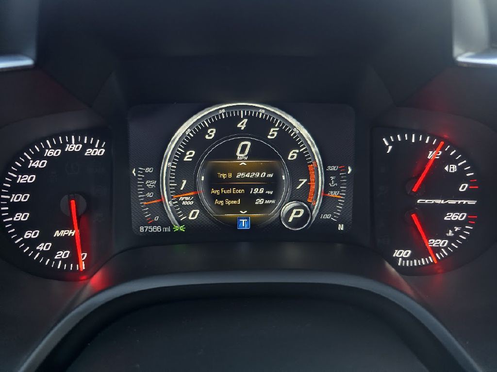 2015 Chevrolet Corvette Image 36