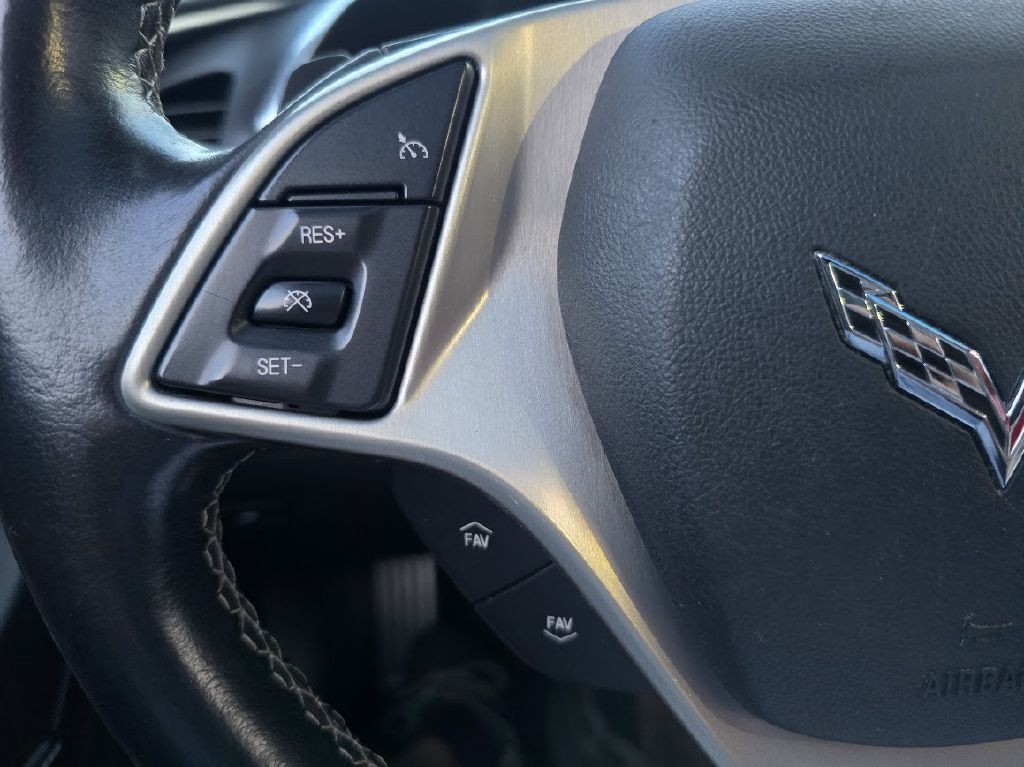 2015 Chevrolet Corvette Image 38