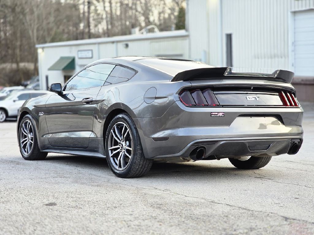 2017 Ford Mustang Image 5