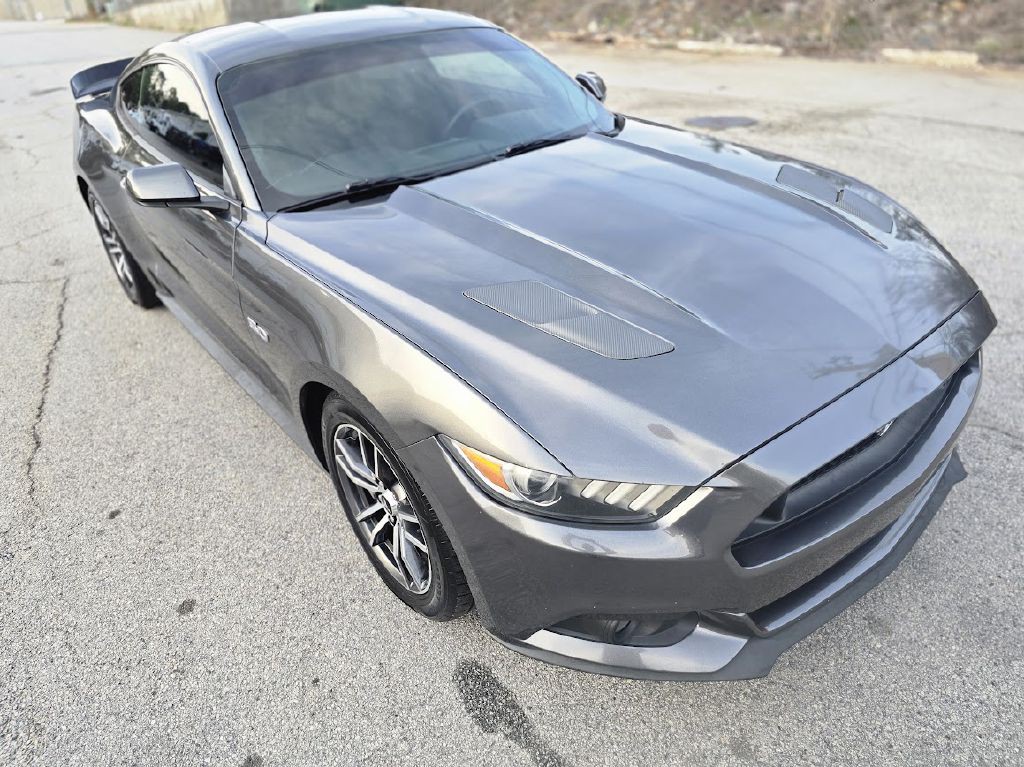 2017 Ford Mustang Image 13