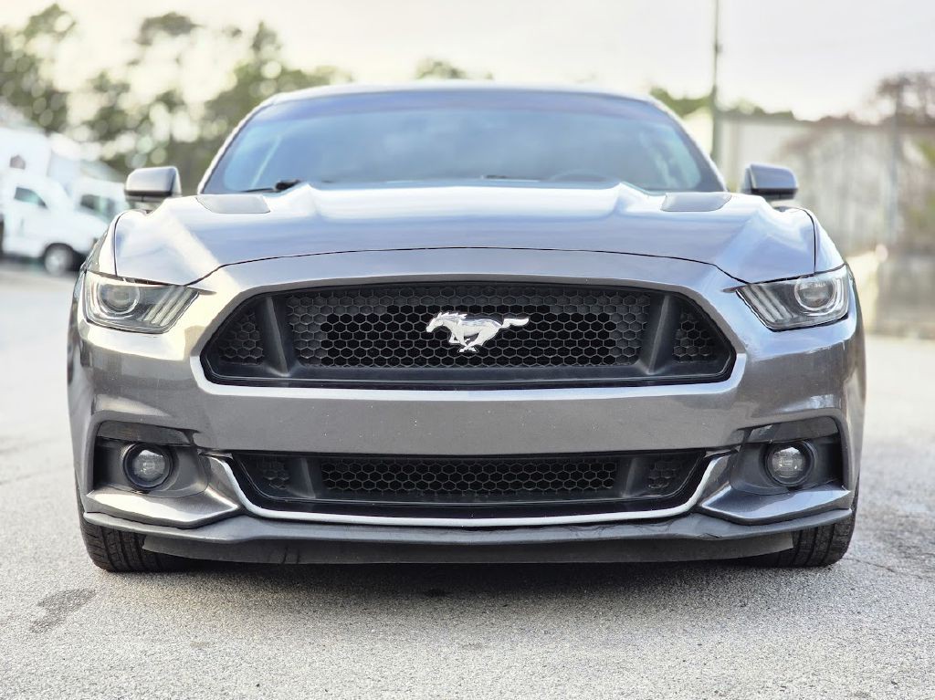 2017 Ford Mustang Image 14