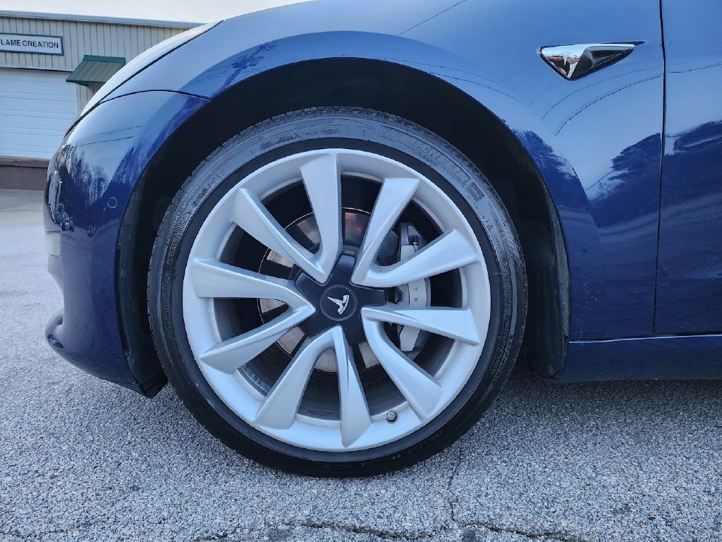 2018 Tesla Model 3 Image 18