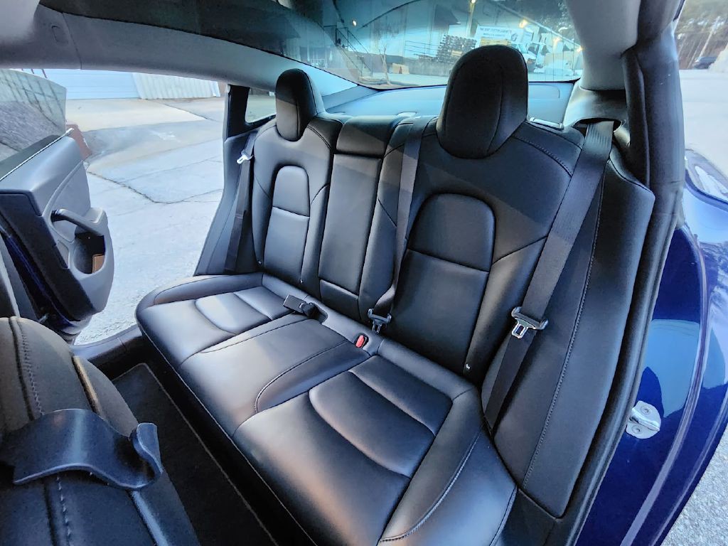 2018 Tesla Model 3 Image 24